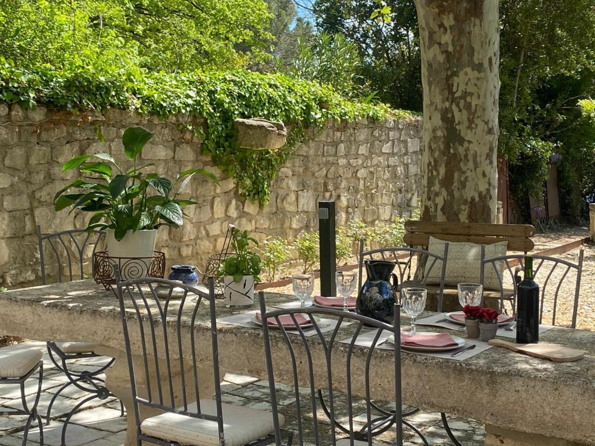 Domaine Du Mas Foucray Aparthotel Les Baux-de-Provence Exterior photo